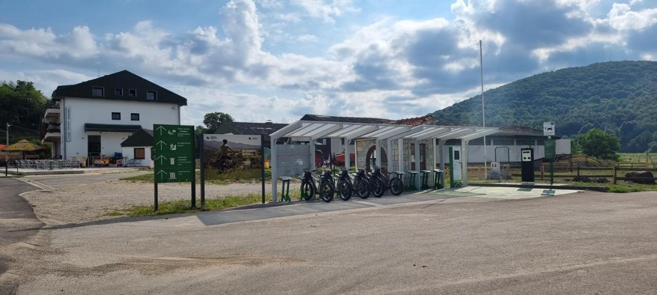 Ferienwohnung Kod Slaveka Kostanjevac Exterior foto